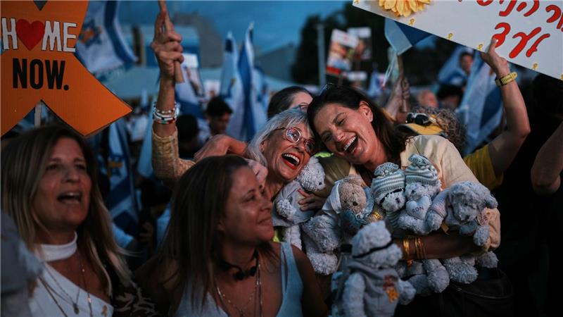 An dem Schicksal der während des Hamas-Massakers in den Gazastreifen verschleppten Geiseln hat ganz Israel emotional tief Anteil genommen.