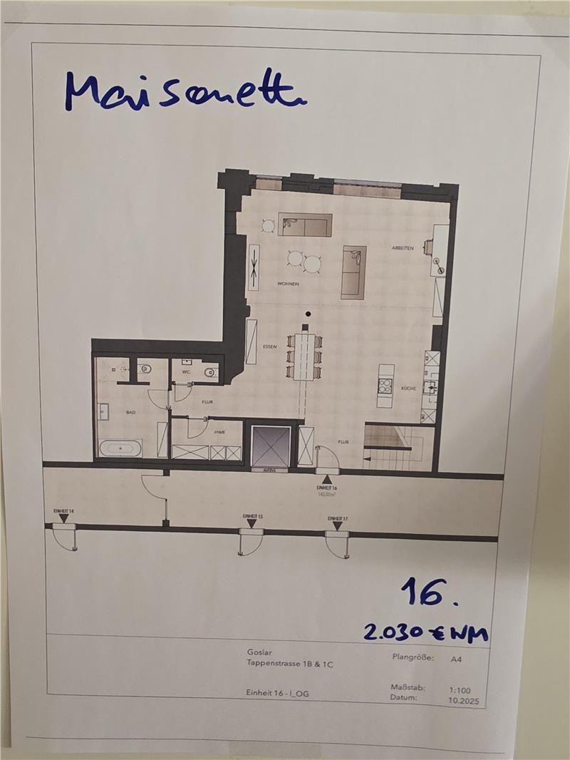 Grundriss einer Maisonette-Wohnung mit Küche, Wohnzimmer, Bad und Flur, handschriftlich beschriftet mit 'Maisonette' und '. 2.030 € WM'