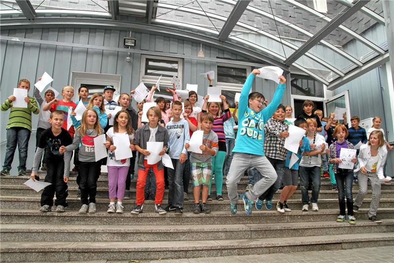 An der Grundschule Bündheim werden die Zeugnisse zum Schuljahresende ein letztes Mal von Rektor Karl-Heinz Bennat unterzeichnet sein.  Archivfoto: Schlegel