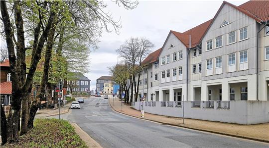 An der Osteröder Straße, an der Adolph-Roemer-Straße und dem Kronenplatz soll sich der Angeklagte vor Passantinnen entblößt haben. Foto: Knoke