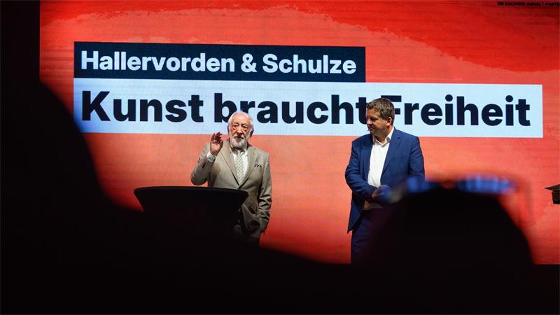 An vier Abenden laden Schauspieler Dieter Hallervorden und Ministerpräsident Sven Schulze vor der Landtagswahl zum Gespräch. 