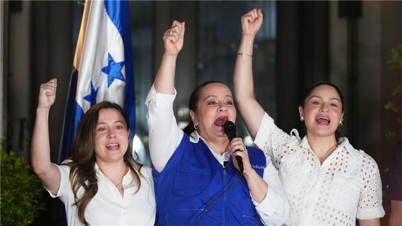 Als Drogenboss verurteilter Ex-Präsident von Honduras frei Ana García freute sich über Trumps Ankündigung, ihren Ehemann zu begnadigen. (Archivbild)