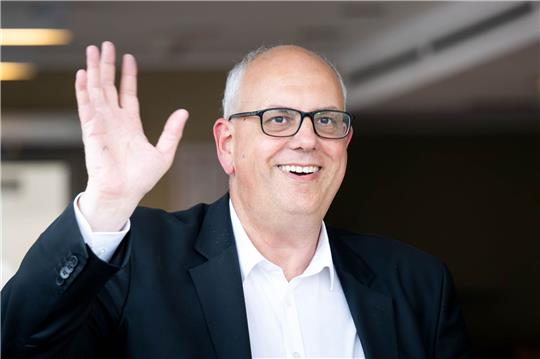 Andreas Bovenschulte, Bürgermeister von Bremen, kommt zu einer Besprechung der Partei.