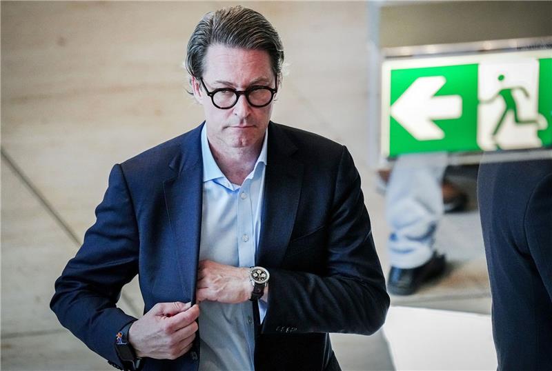 Andreas Scheuer, CSU-Bundestagsabgeordneter und ehemaliger Bundesverkehrsminister, hat sein Bundestagsmandat niedergelegt.