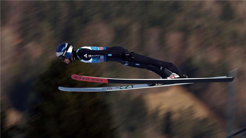 Andreas Wellinger schafft es erneut nicht in den zweiten Durchgang.