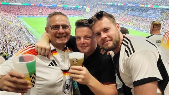 Andreas (v.l.), Kai Patrus und Tobias Peinemann beim Achtelfinale gegen Dänemark.