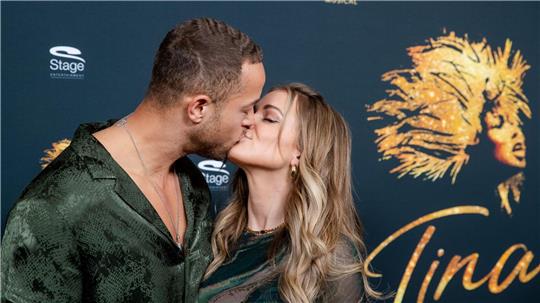 Andrej Mangold und seine Verlobte Annika Jung erwarten ihr erstes Kind. (Archivbild)