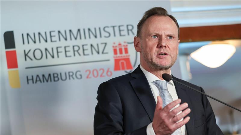 Andy Grote (SPD) ist diesmal Gastgeber der Innenministerkonferenz (IMK). (Archivfoto)