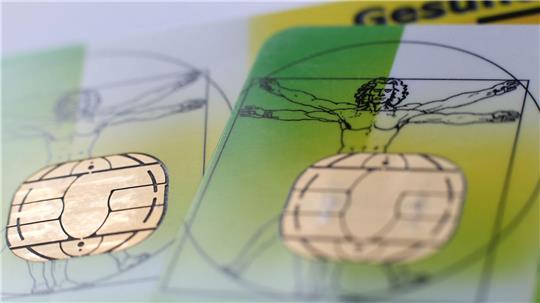 Anfang 2025 hatte es eine Welle kräftiger Erhöhungen bei den Krankenkassenbeiträgen gegeben. (Archivbild)