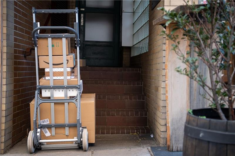 Verbot von Subunternehmern in Paketbranche: Koalition uneins Anfang Februar forderte der Bundesrat ein Verbot von Fremdpersonal bei Sortierung, Verladung und Auslieferung.