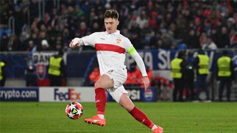 VfB Stuttgart verlängert Vertrag mit Nationalspieler Stiller Angelo Stiller bleibt in Stuttgart.