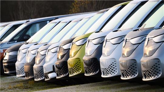 Angespannte Lage im Vertrieb: Volkswagen Nutzfahrzeuge unterbricht Produktion im Werk Hannover für eine Woche. (Archivbild)