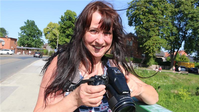 Wie eine Hobbyfotografin spektakuläre Tierfotos macht Anke Nimser hält die Kamera immer parat.