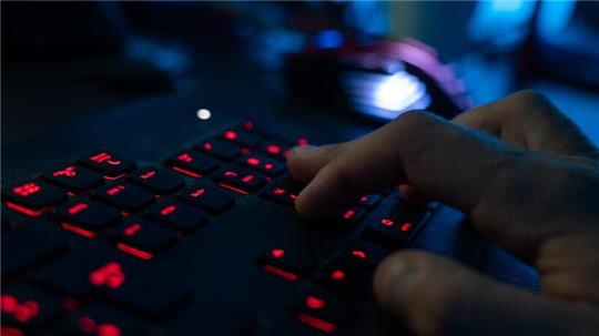 Anlagebetrug im Internet boomt: Allein im Raum Osnabrück ist im laufenden Jahr ein Schaden von rund drei Millionen Euro entstanden. (Symbolbild)