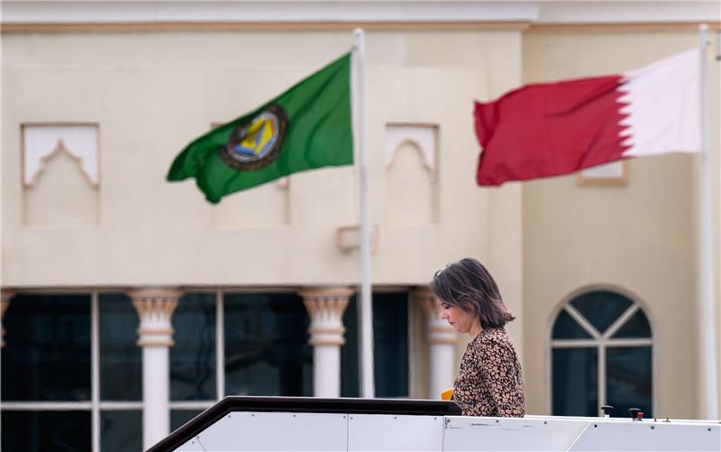 Baerbock: UN müssen Waffenruhe im Jemen vermitteln Annalena Baerbock ist in Doha angekommen.