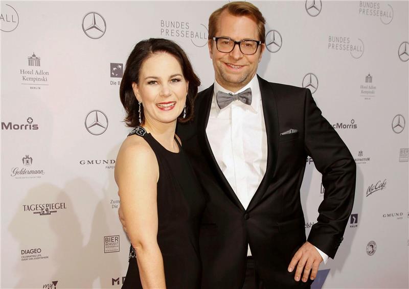 Annalena Baerbock mit Ehemann Daniel beim Bundespresseball in Berlin im Jahr 2018.