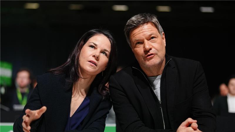 Annalena Baerbock und Robert Habeck werden in dem Gedicht aufs Korn genommen. (Archivbild)