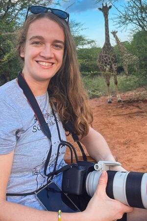 Bad Harzburgerin bringt Afrika-Fotokalender für guten Zweck heraus Annelie Ahäuser.