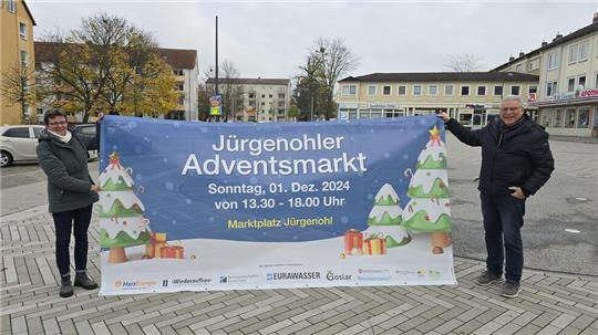 Annett Eine und Claus Roschanski freuen sich auf den Adventsmarkt.