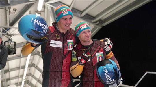 Anschieber Simon Wulff (l.) mit Pilot Francesco Friedrich.