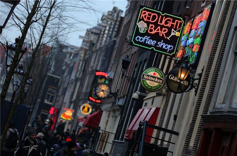Widerstand gegen geplantes Erotik-Zentrum in Amsterdam Anstelle des Rotlicht-Viertels soll in Amsterdam ein Erotik-Zentrum entstehen. Doch es regt sich Protest.