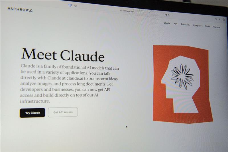 Anthropic gilt als einer der stärksten Rivalen von OpenAI. Anthropic entwickelte einen KI-Assistenten namens Claude, der mit ChatGPT konkurriert.