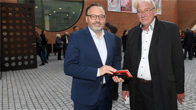 Anton Biebl (links) soll die Staatsgemäldesammlungen nun erstmal leiten. 