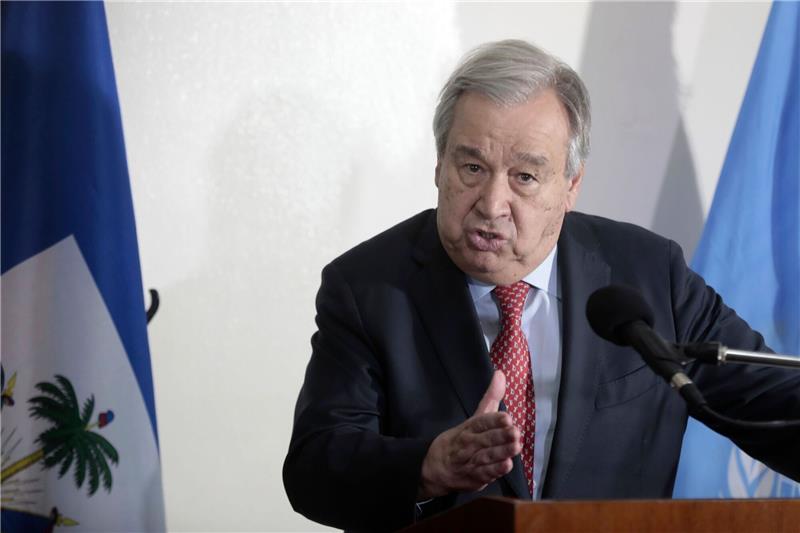 UN-Bericht: Armen Ländern droht verheerende Schuldenkrise Antonio Guterres, UN-Generalsekretär, während einer Pressekonferenz in Port-au-Prince, Haiti.