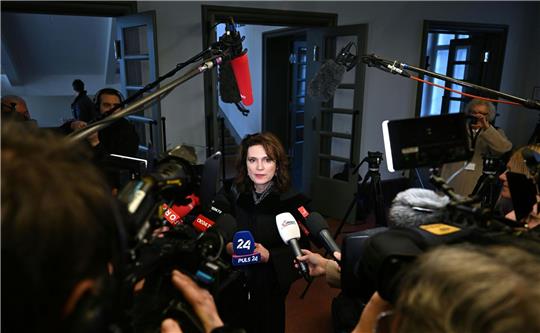 Anwältin Astrid Wagner vor Verhandlungsbeginn des Prozesses im österreichischen Krems.