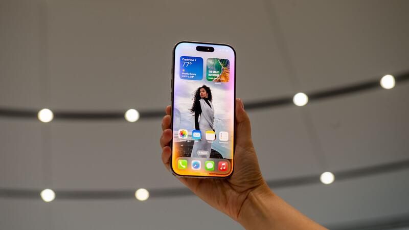 „Apple Intelligence“ unterstützt ab 2025 auch Deutsch Apple wird sein KI-System im kommenden Jahr auch auf Deutsch auf den Markt bringen. (Archivbild)