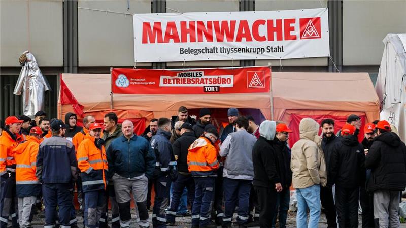 IG Metall droht mit „kreativem Ärger“ gegen Stahl-Jobabbau Arbeitnehmervertreter wollen die Stellenstreichungen nicht akzeptieren. (Archivbild)