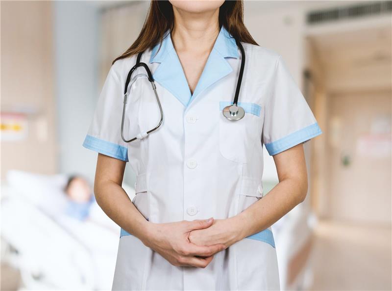 Mehr Wertschätzung für Krankenschwestern Arbeitskräfte in der Pflege sind bei ihrer Arbeit physisch und psychisch stark gefordert. Heute gibt es bei vielen Arbeitgebern am Tag der Internationalen Pflegenden ein kleines Dankeschön für die Beschäftigten.Symbolfoto: Unsplash