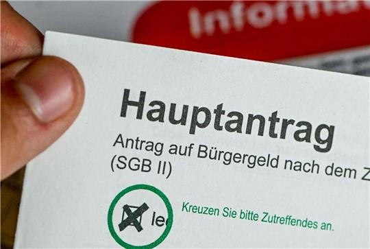 «Arbeitslosigkeit und Unterbeschäftigung nehmen zwar ab, jedoch weniger als in einem September üblich», heißt es aus der Bundesagentur für Arbeit.