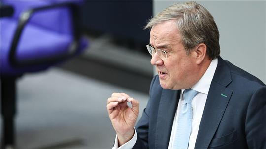 Armin Laschet, CDU, Vorsitzender des Auswärtigen Ausschusses des Bundestages, fordert eine deutsch-französische Initiative für Verhandlungen mit Russland über einen Waffenstillstand in der Ukraine. (Archivbild)