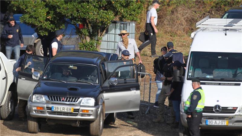Neue Suche im Fall Maddie - Viele Fragen offen Auch 2023 bereiteten sich Suchteams der Polizei auf eine Suche im Süden Portugals vor. (Archivbild)