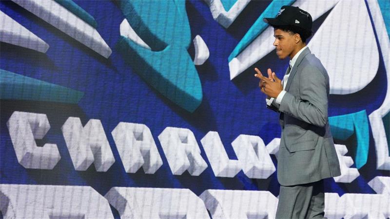 Auch Christian Anderson spielt zukünftig für die Charlotte Hornets.