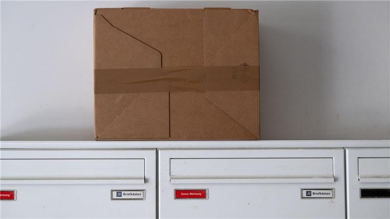 Zoll: Postversand in die USA um 81 Prozent eingebrochen Auch DHL hat seinen Paketdienst in die USA deutlich eingeschränkt. (Archivbild)