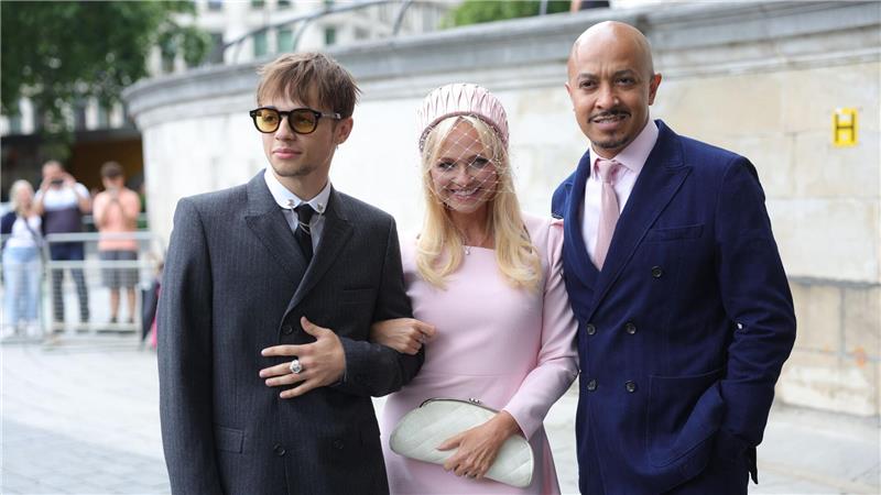 Ex-Spice-Girl Mel B heiratet in der St.-Paul’s-Cathedral Auch Ex-Bandkollegin Emma Bunton ist unter den Gästen.