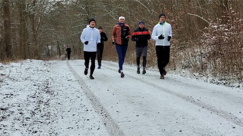 Auf sportlichen Wegen durch den Dörntener Mittelwald Auch Läufer sind willkommen, Die Strecken durch den Liebenburger Mittelwald sind gut zu meistern.