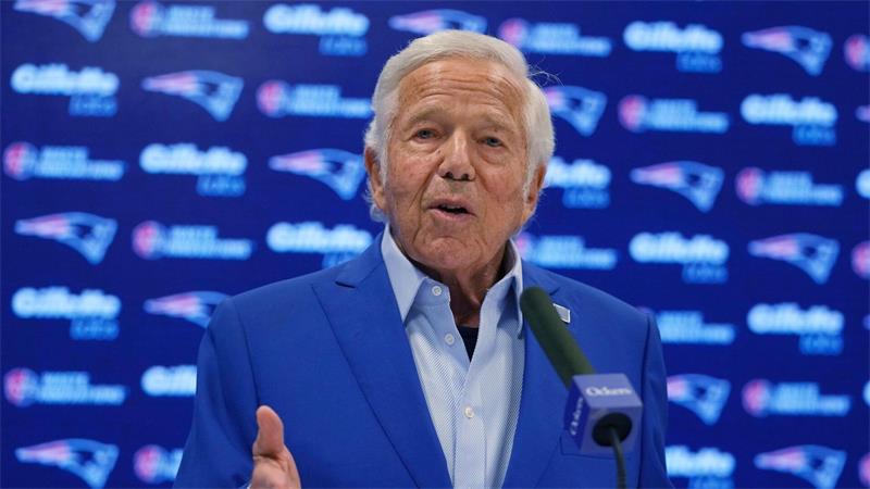 Ed Sheeran und Macklemore: Darum geht es bei dem Streit Auch Multimilliardär Robert Kraft, der ein von Ed Sheeran bespielte Stadion besitzt, will nach eigener Aussage spenden. (Archivbild)