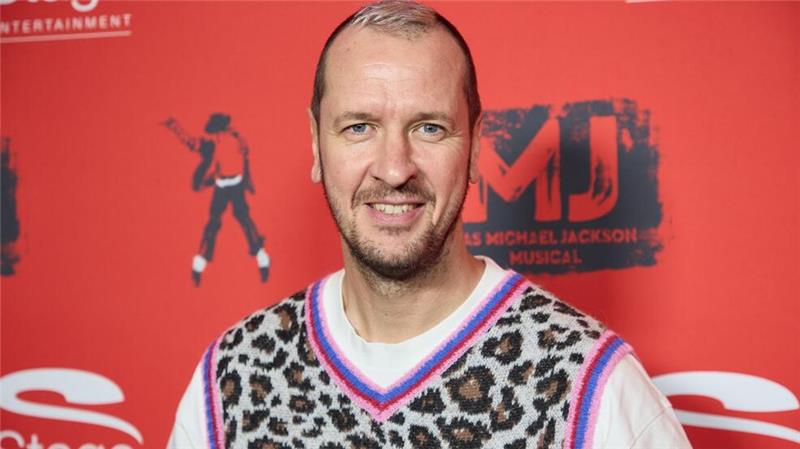 Michael Jackson Musical feiert umjubelte Deutschlandpremiere Auch Pascal Hens, ehemaliger Handballspieler, war unter den Gästen.