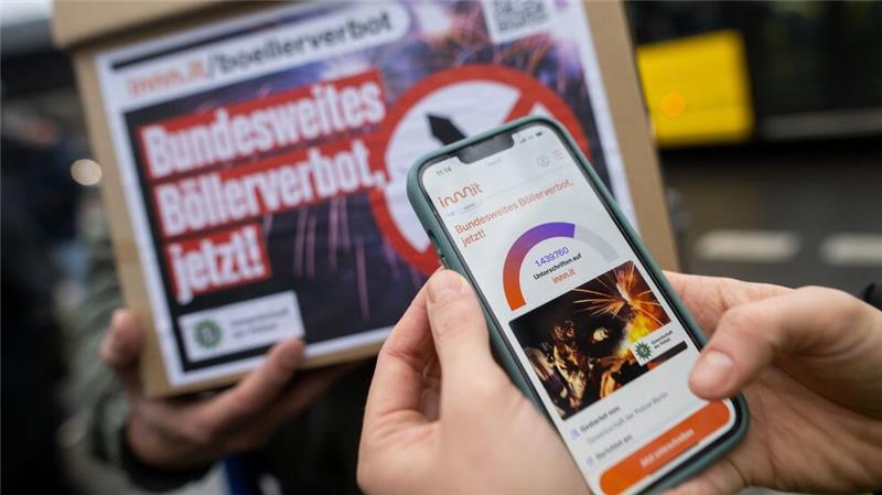 Auch Polizisten wurden in der Silvesternacht durch Böller verletzt.