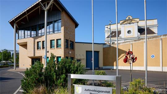 Auch Räume der JVA Rheinbach wurden am Dienstag durchsucht