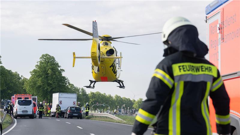 Auch Rettungshubschrauber waren im Einsatz.