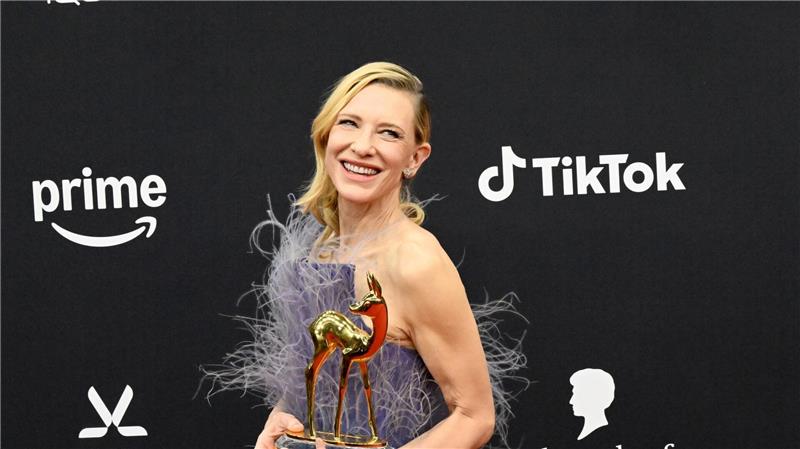 Glamour, Superstars und ein irrlichternder Thomas Gottschalk Auch Schauspielerin Cate Blanchett wurde ausgezeichnet.