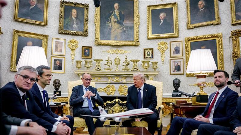 Auch Vizepräsident JD Vance war im Oval Office wieder dabei.