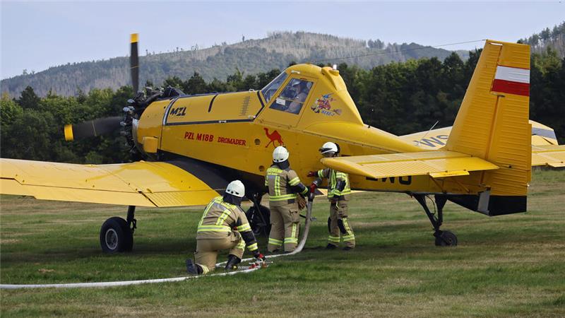 Auch am Bollrich in Goslar macht das Harzer Löschflugzeug Zwischenstopp zum Auftanken.
