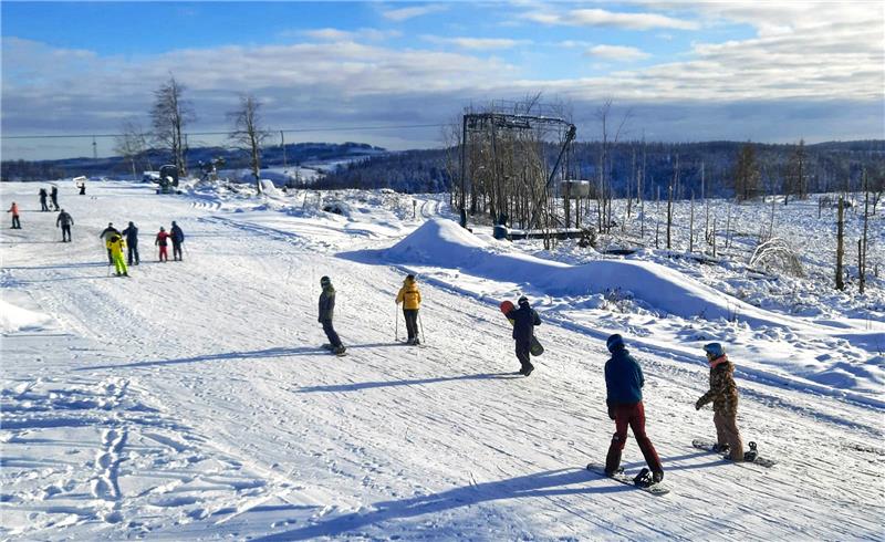 Auch am Matthias-Schmidt-Berg in St. Andreasberg tummeln sich die Wintersportler.Foto: Privat