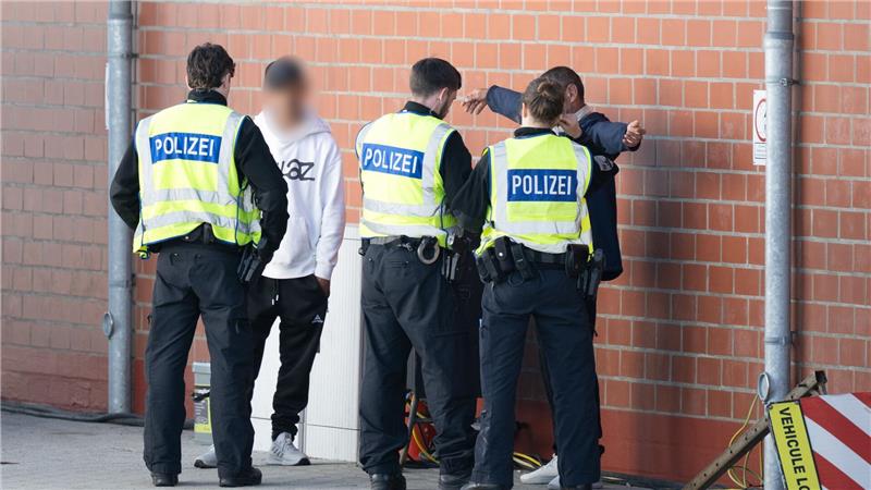 Auch an den sächsischen Außengrenzen sind laut Bundespolizei nun zusätzliche Beamte im Einsatz.
