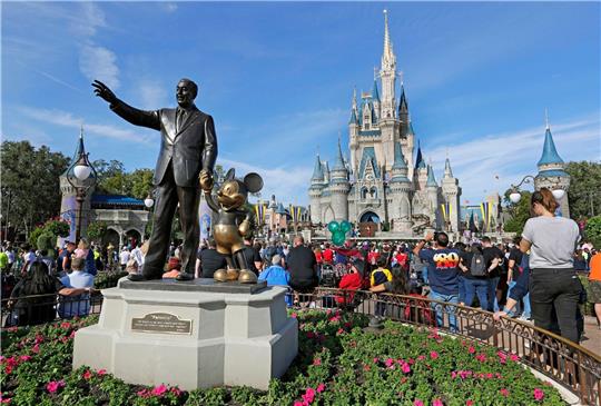 Auch bei Disney wird gespart: Der Konzern will etliche Stellen streichen.